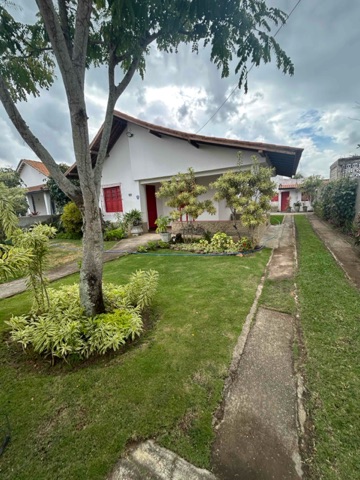 Casa com 1000m² 7 quartos e 6 banheiros, à venda, no bairro Grussaí  em São João da Barra