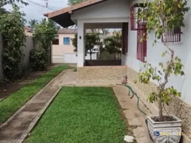 Casa com 1000m² 7 quartos e 6 banheiros, à venda, no bairro Grussaí  em São João da Barra