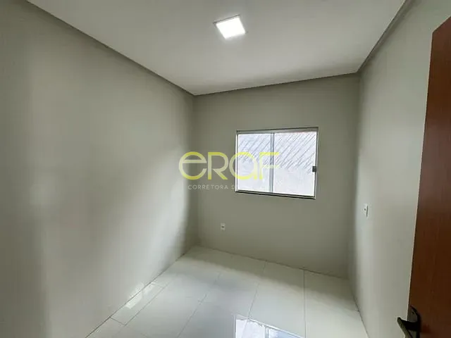 Casa com 324m² 3 quartos e 2 banheiros, à venda, no bairro Jardim Califórnia em Formosa