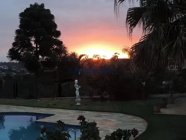 Casa com 1386m² 6 quartos e 8 banheiros, à venda, no bairro Jardim Botânico (Sousas) em Campinas