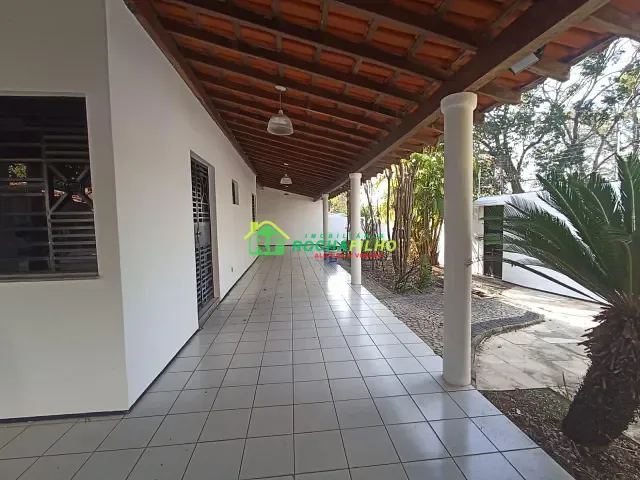 Casa com 620m² 4 quartos e 5 banheiros, à venda ou para alugar, no bairro Piçarreira em Teresina