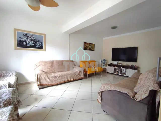 Casa com 250m² 5 quartos e 2 banheiros, à venda, no bairro Flor Do Vale em Tremembé