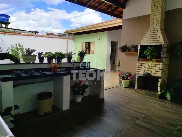 Casa com 250m² 5 quartos e 2 banheiros, à venda, no bairro Flor Do Vale em Tremembé