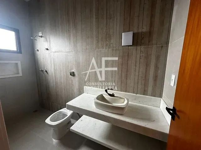 Casa com 420m² 3 quartos e 4 banheiros, à venda, no bairro Residencial Reserva dos Lagos em Pindamonhangaba