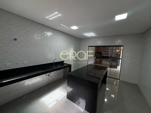 Casa com 300m² 3 quartos e 2 banheiros, à venda, no bairro Parque Vila Verde em Formosa