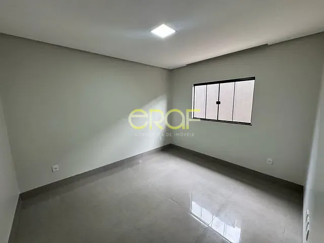 Casa com 300m² 3 quartos e 2 banheiros, à venda, no bairro Parque Vila Verde em Formosa