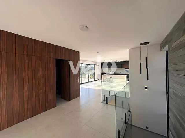 Casa com 850m² 4 quartos e 5 banheiros, à venda, no bairro Chácara São Félix em Taubaté