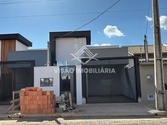 Casa 3 quartos e 1 banheiro, à venda, no bairro Loteamento Residencial Santa Rosa em Sinop