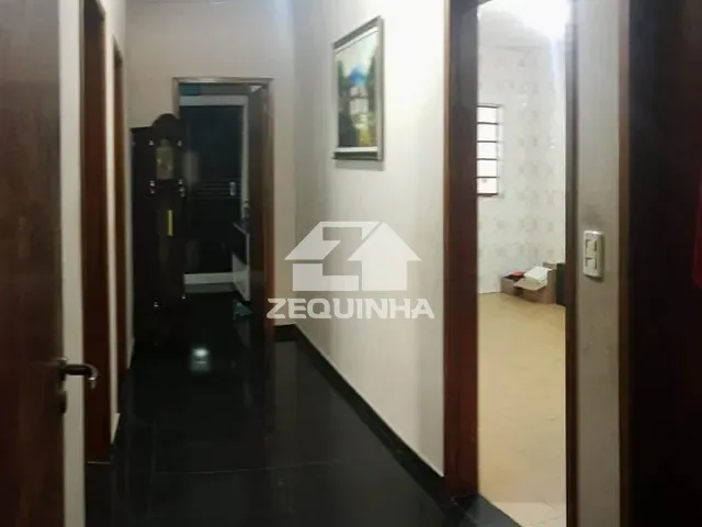 Casa com 360m² 5 quartos e 3 banheiros, à venda, no bairro Rochdale em Osasco