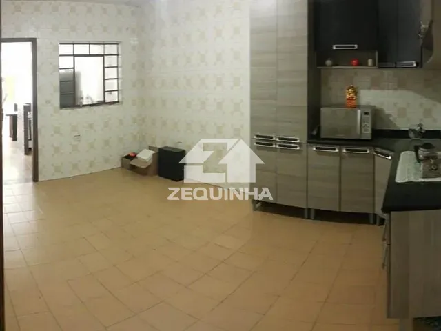 Casa com 360m² 5 quartos e 3 banheiros, à venda, no bairro Rochdale em Osasco