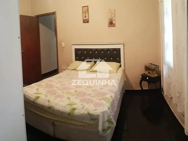 Casa com 360m² 5 quartos e 3 banheiros, à venda, no bairro Rochdale em Osasco