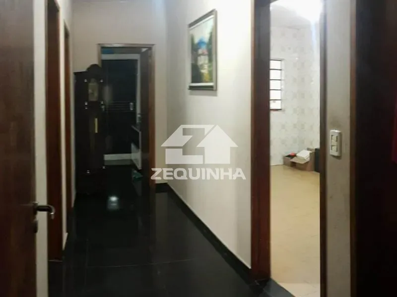 Casa, 5 quartos, 210 m² - Foto 3