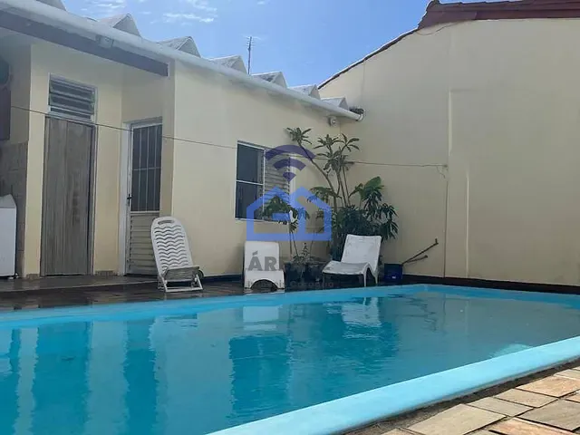 Casa com 300m² 2 quartos e 1 banheiro, à venda, no bairro Porto Novo em Caraguatatuba
