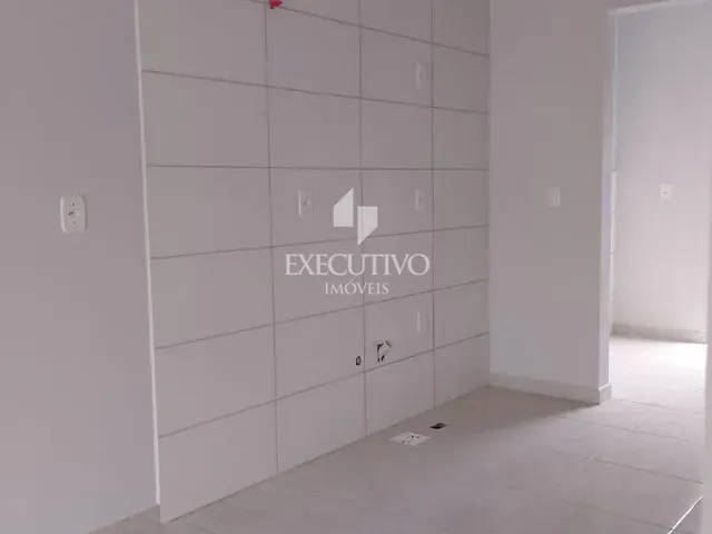 Casa 2 quartos e 1 banheiro, para alugar, no bairro Medianeira em Arroio do Meio