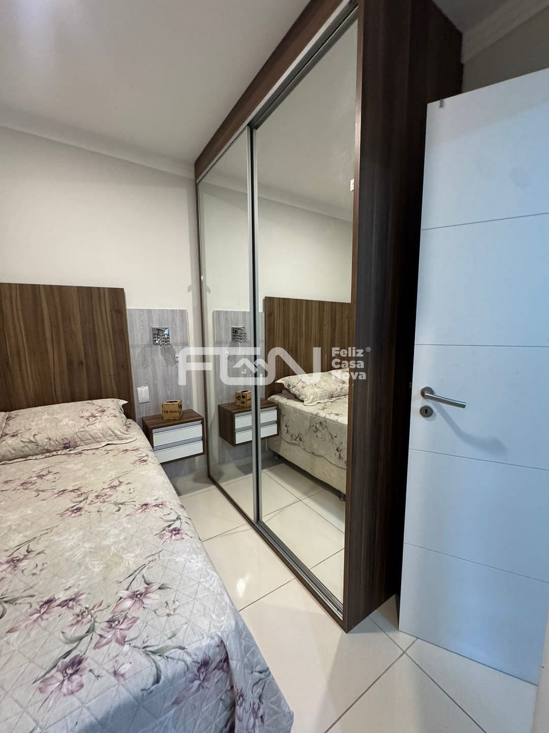 Casa à venda com 3 quartos, 10m² - Foto 13