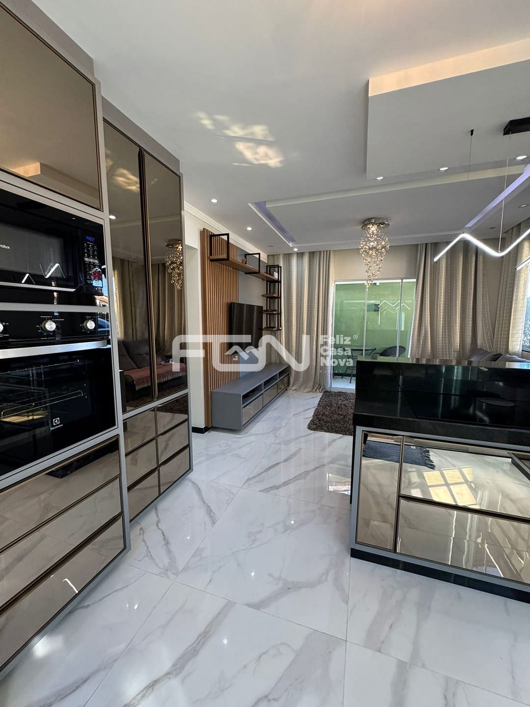 Casa à venda com 3 quartos, 10m² - Foto 5