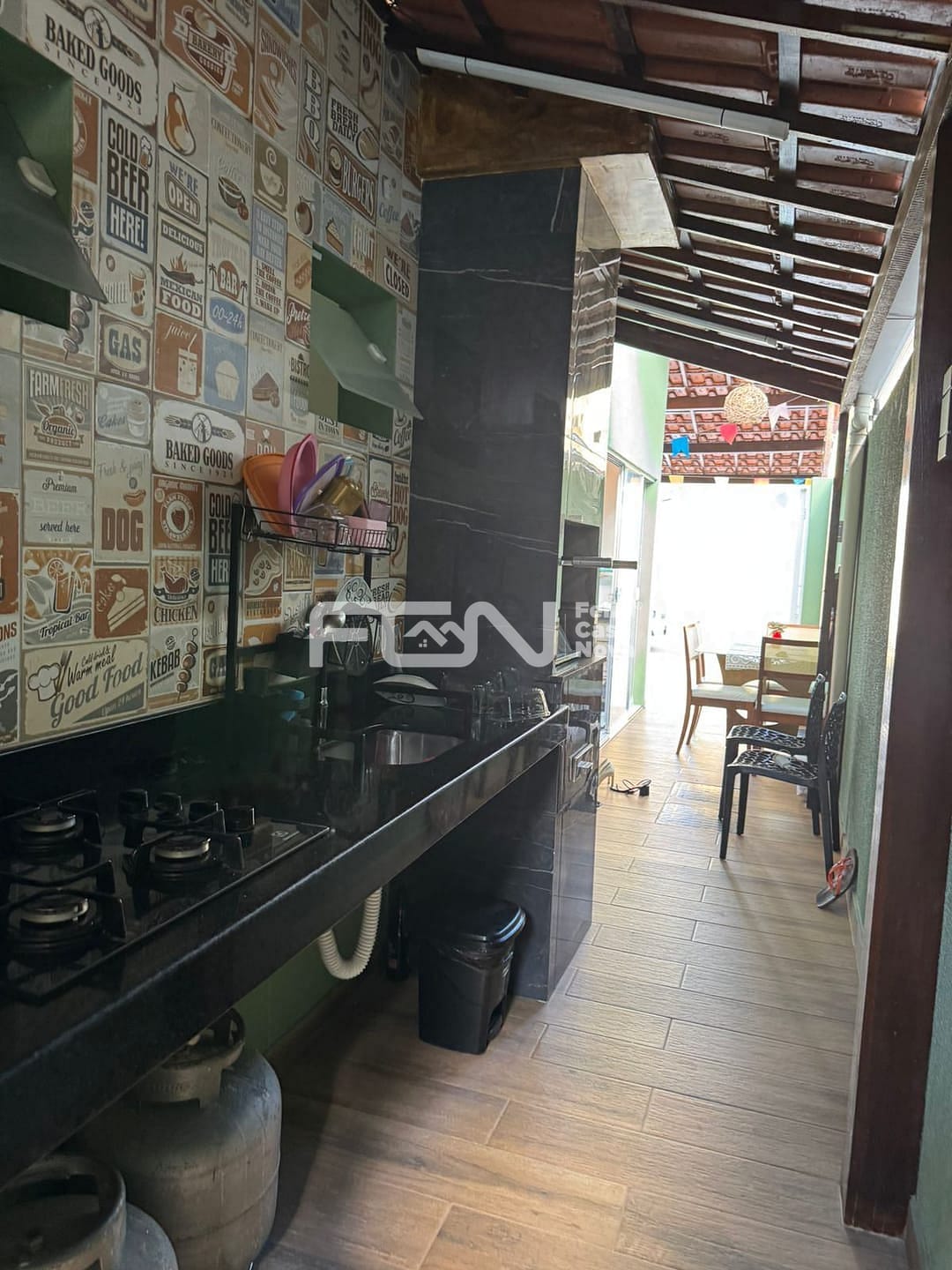 Casa à venda com 3 quartos, 10m² - Foto 21