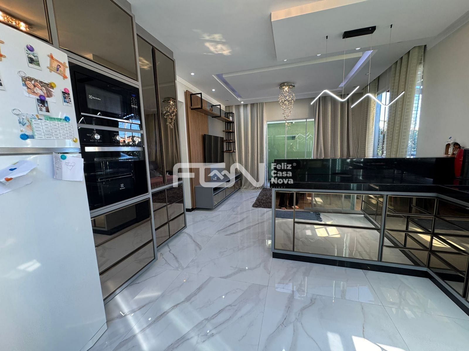 Casa à venda com 3 quartos, 10m² - Foto 7