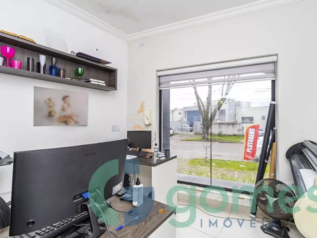 Casa à venda, no bairro Alto da Rua XV em Curitiba