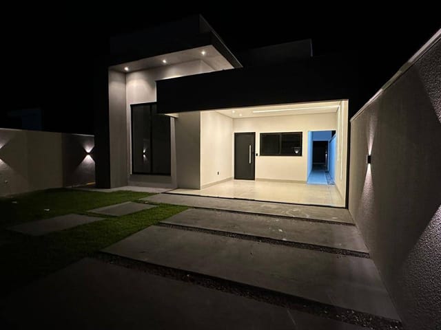 Casa com 308m² 3 quartos e 1 banheiro, à venda, no bairro Sonhalto Videira em Sinop