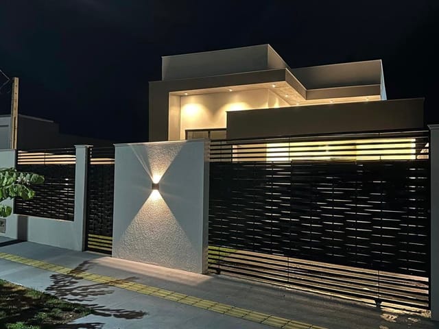 Casa com 308m² 3 quartos e 1 banheiro, à venda, no bairro Sonhalto Videira em Sinop