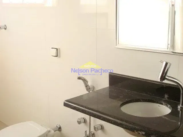 Casa com 150m² 3 quartos e 2 banheiros, à venda ou para alugar, no bairro Centro em Capivari