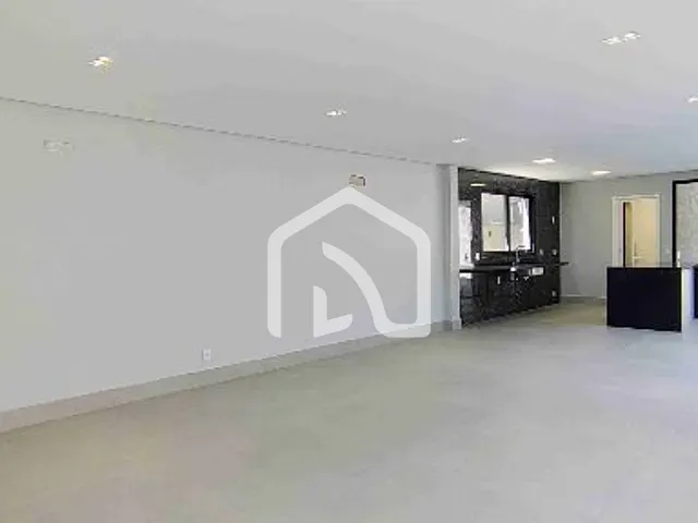 Casa com 380m² 4 quartos e 6 banheiros, à venda, no bairro Alphaville em Santana de Parnaíba