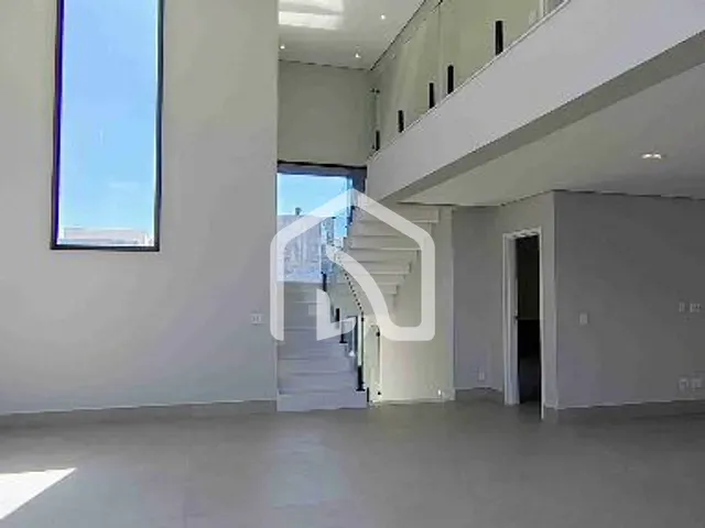 Casa com 380m² 4 quartos e 6 banheiros, à venda, no bairro Alphaville em Santana de Parnaíba
