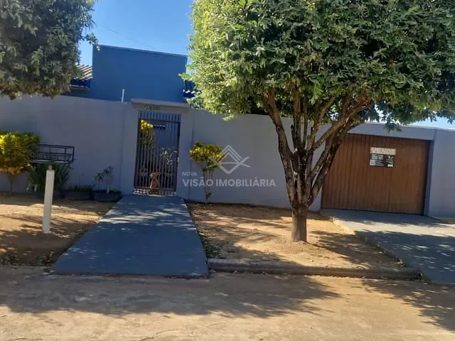 Casa 3 quartos e 1 banheiro, à venda, no bairro Jardim Iporã em Sinop