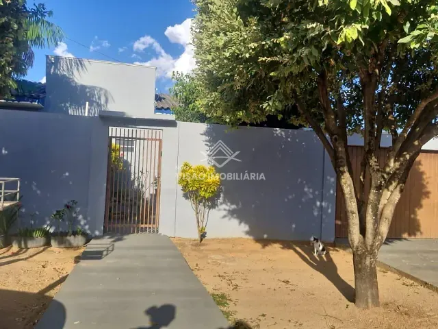 Casa 3 quartos e 1 banheiro, à venda, no bairro Jardim Iporã em Sinop