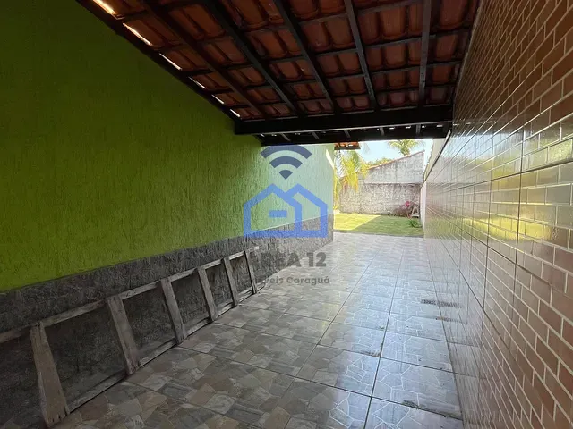 Casa com 360m² 2 quartos e 1 banheiro, à venda, no bairro Jardim Britânia em Caraguatatuba