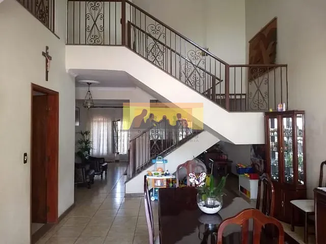 Casa com 420m² 5 quartos e 5 banheiros, à venda, no bairro Cidade Universitária em Campinas
