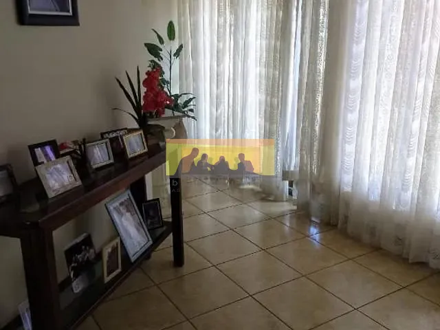 Casa com 420m² 5 quartos e 5 banheiros, à venda, no bairro Cidade Universitária em Campinas