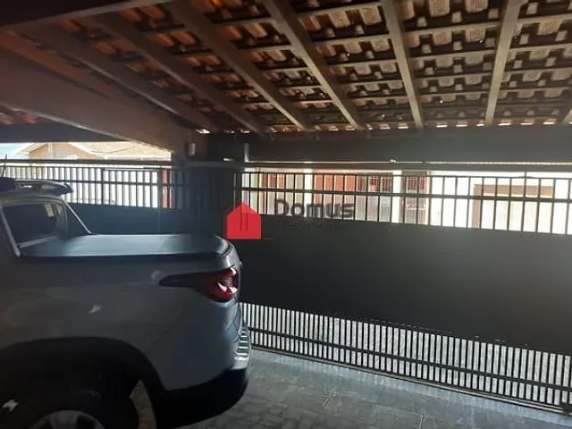Casa com 300m², à venda, no bairro Chácara Galega em Pindamonhangaba