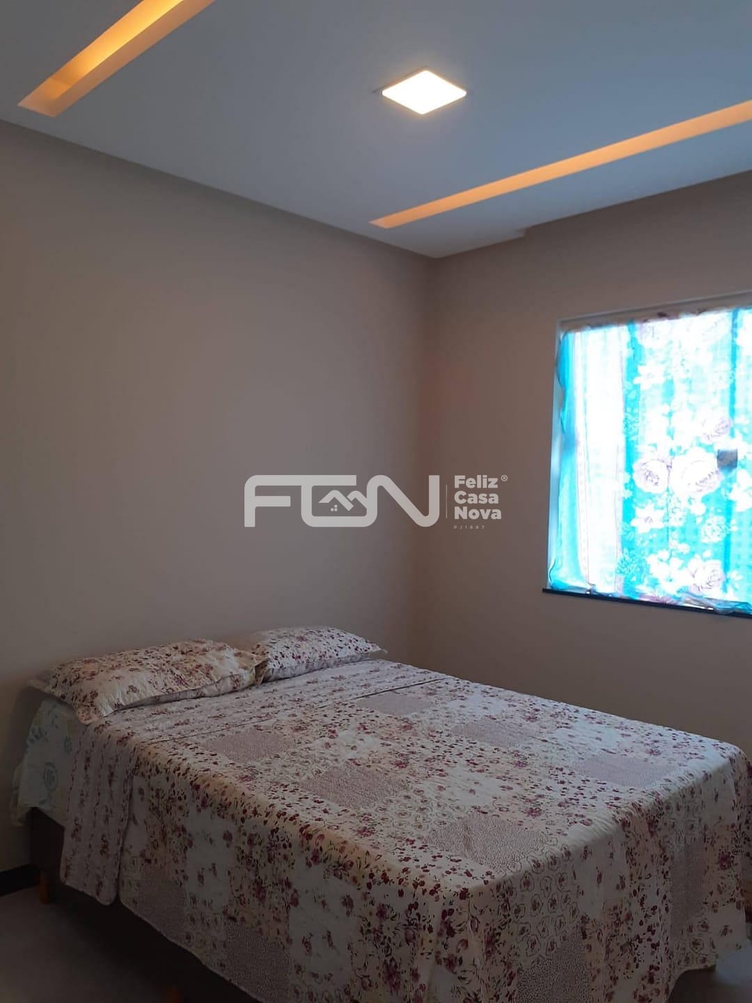 Casa à venda com 4 quartos, 10m² - Foto 8