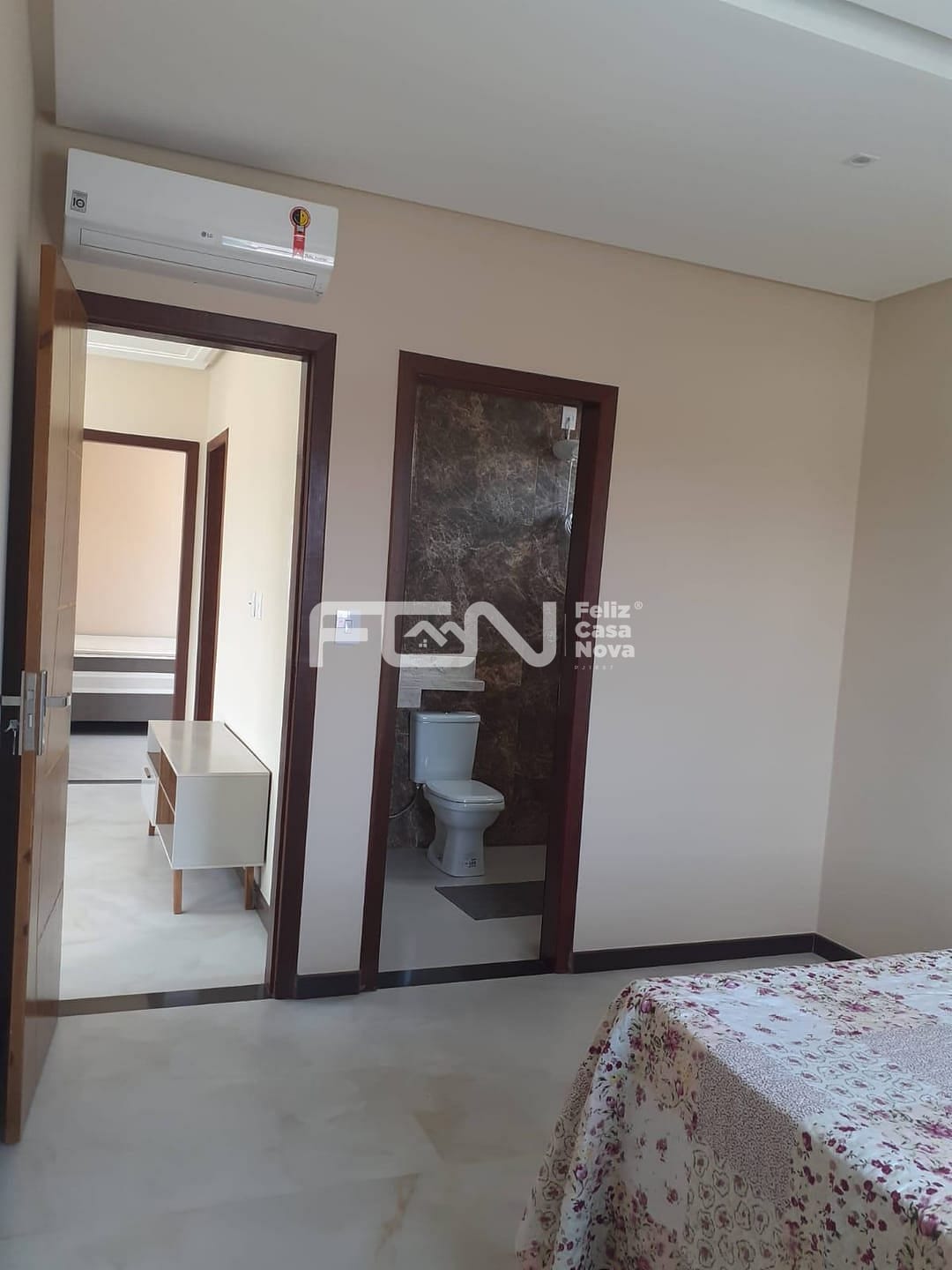 Casa à venda com 4 quartos, 10m² - Foto 9