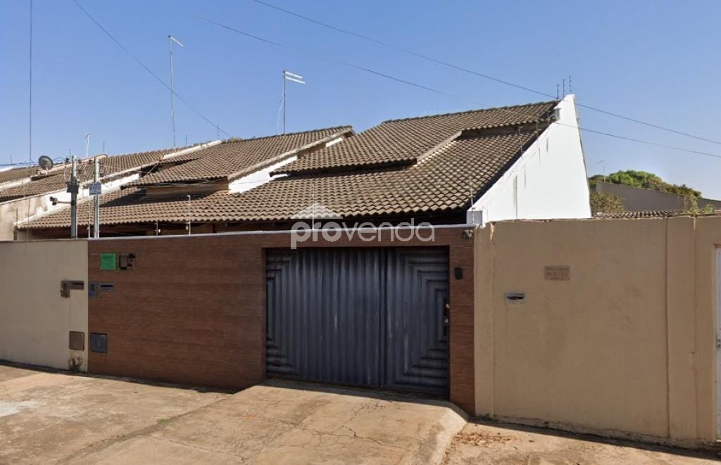 Casa, 3 quartos, 200 m² - Foto 1