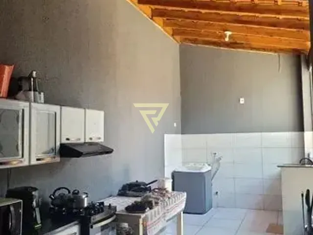 Casa com 160m² 2 quartos e 2 banheiros, à venda, no bairro Jardim Orestes Lopes de Camargo em Ribeirão Preto