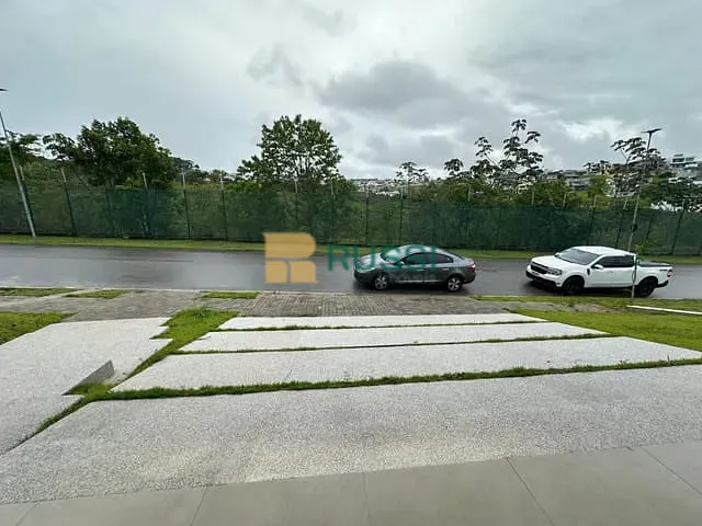 Casa com 608m² 4 quartos e 6 banheiros, à venda, no bairro Condomínio Residencial Colinas do Paratehy em São José dos Campos