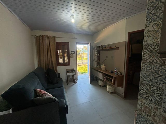 Casa com 360m² 2 quartos e 1 banheiro, à venda, no bairro Três Vendas em Pelotas