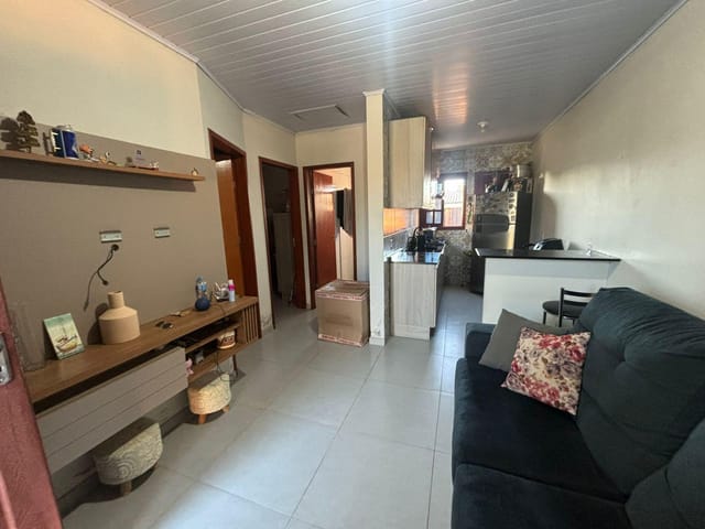Casa com 360m² 2 quartos e 1 banheiro, à venda, no bairro Três Vendas em Pelotas