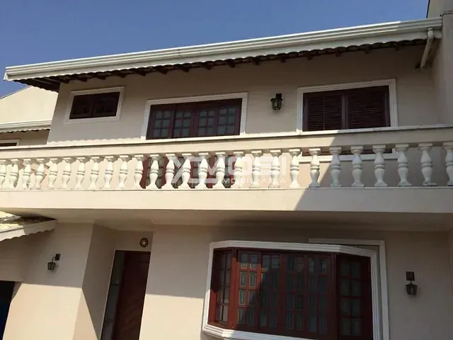 Casa 3 quartos e 3 banheiros, à venda, no bairro Vila Galvão em Jundiaí