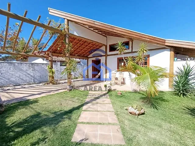 Casa com 360m² 3 quartos e 2 banheiros, à venda, no bairro Capricornio em Caraguatatuba