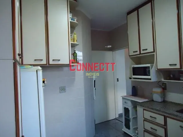 Casa com 270m² 3 quartos e 4 banheiros, à venda, no bairro Parque dos Bandeirantes em Ribeirão Preto