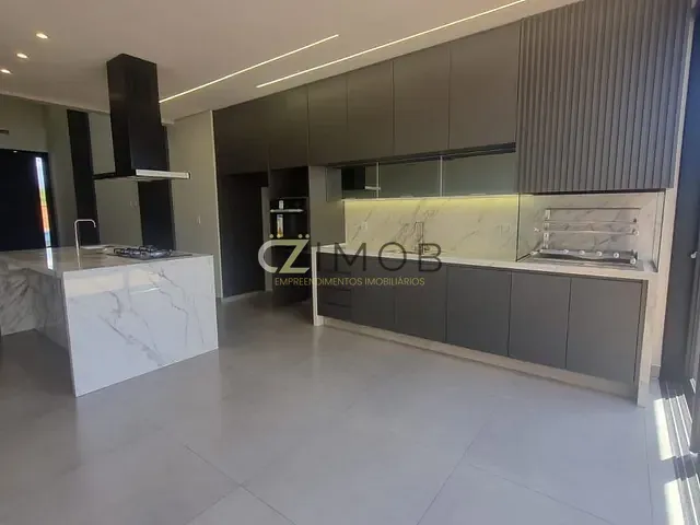 Casa com 250m² 3 quartos e 5 banheiros, à venda, no bairro Jardim San Marco em Ribeirão Preto