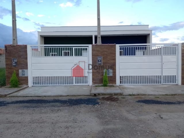Casa com 125m², à venda, no bairro Residencial e Comercial Portal dos Eucaliptos em Pindamonhangaba