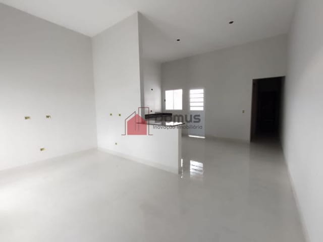 Casa com 125m², à venda, no bairro Residencial e Comercial Portal dos Eucaliptos em Pindamonhangaba