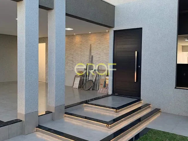 Casa 3 quartos e 2 banheiros, à venda, no bairro Parque Serrano em Formosa