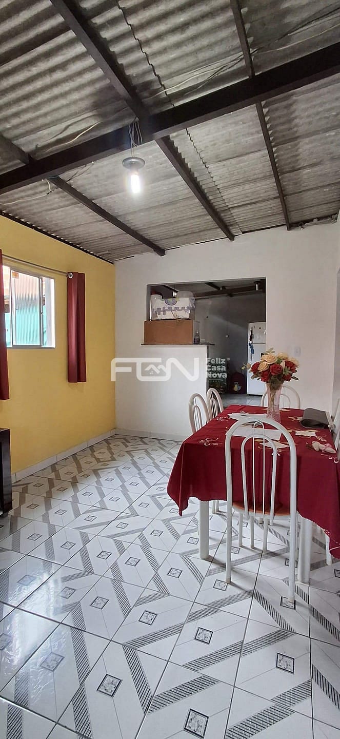 Casa à venda com 3 quartos, 80m² - Foto 4