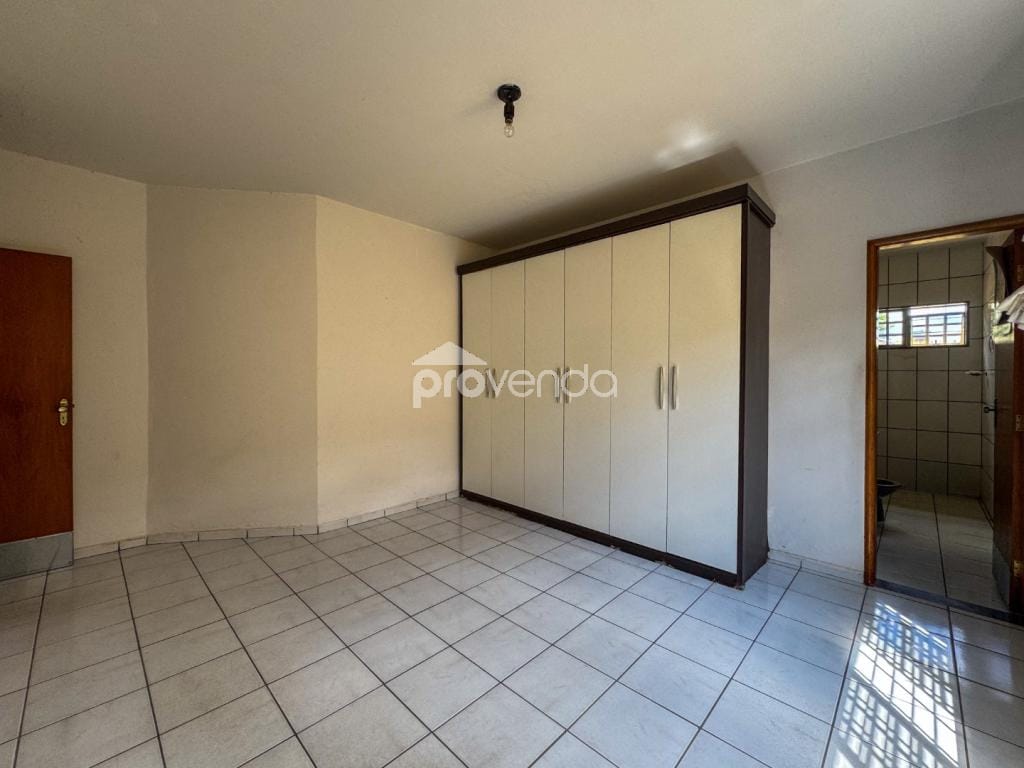 Casa, 3 quartos, 252 m² - Foto 14